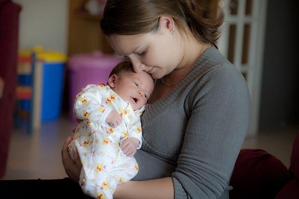 子宫内膜厚度与代孕成功率的关系