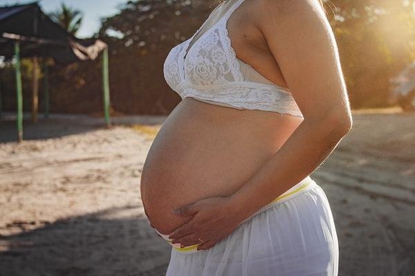 绝经后代孕成功率高吗